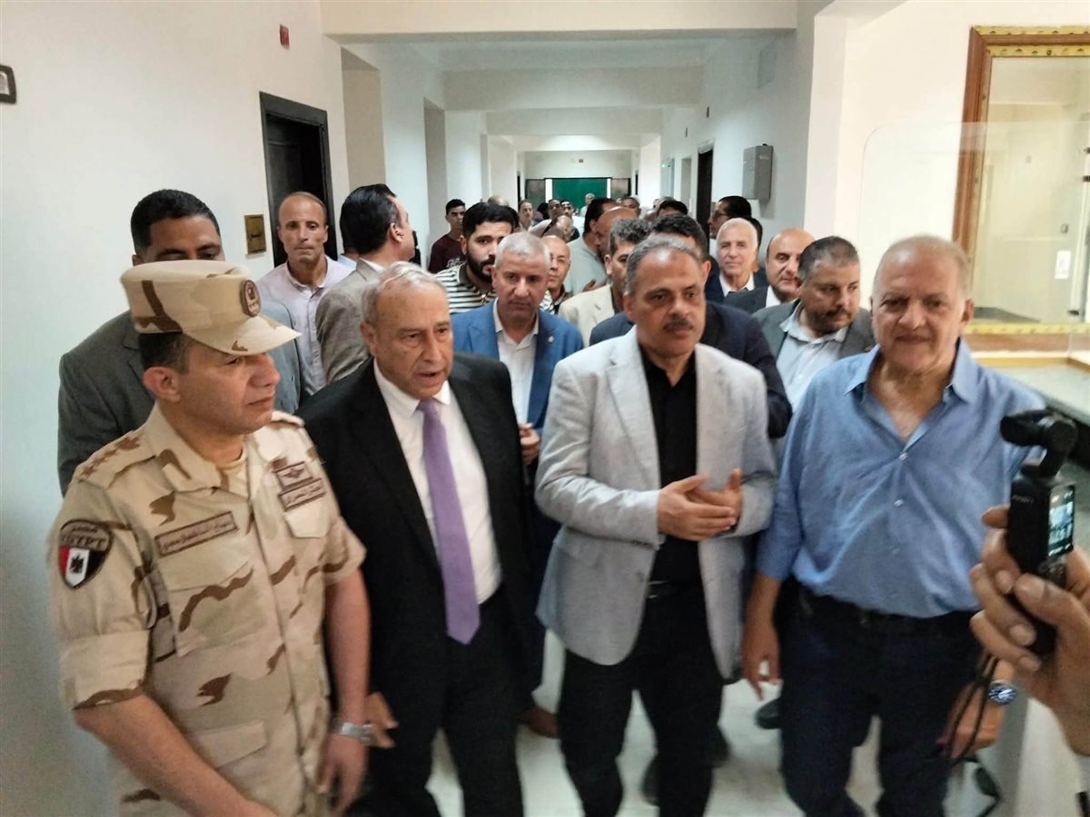 جانب من تفقد المحافظ مكونات المبني