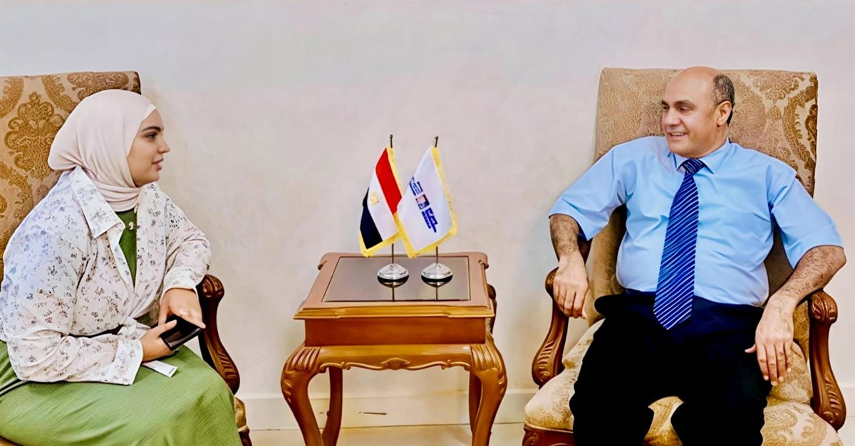 رئيس جامعة القاهرة الجديدة التكنولوجية ومحررة بلدنا اليوم