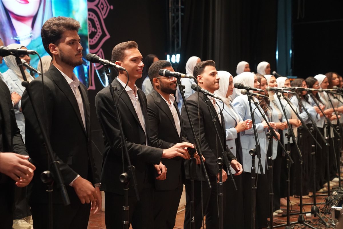 طلاب جامعة سوهاج
