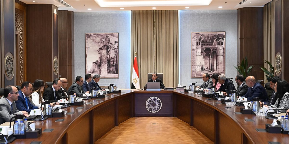 رئيس مجلس الوزراء