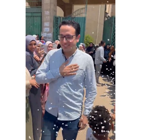 الدكتور محمود عبداللطيف