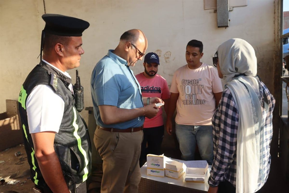 محافظ القليوبية يتابع حملات كشف تعاطي المخدرات والمخالفات المرورية
