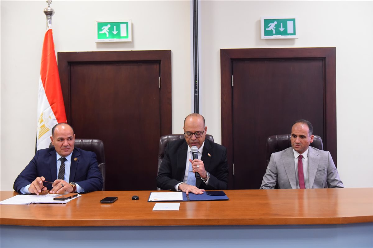 وزير العمل يُسلم عقود جديدة لذوي همم بالقاهرة لدمجهم في السوق