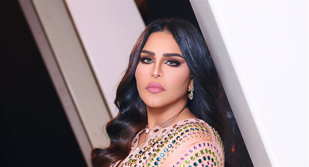 الفنانة احلام