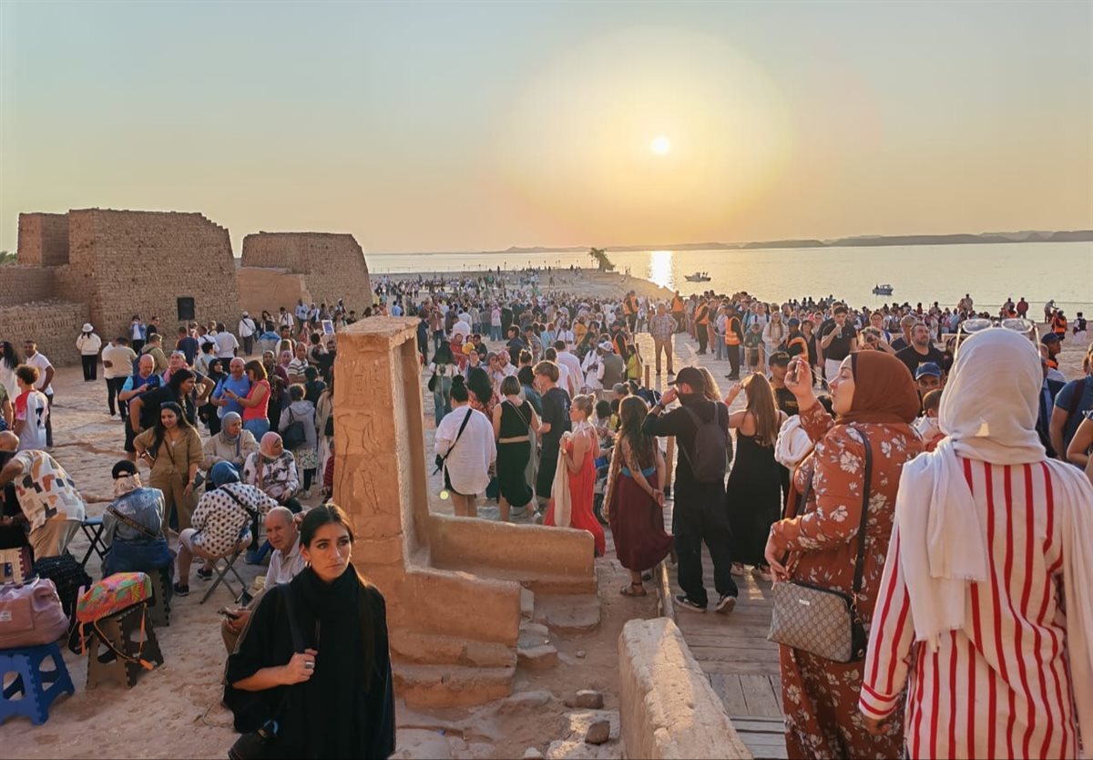 ظاهرة تعامد الشمس