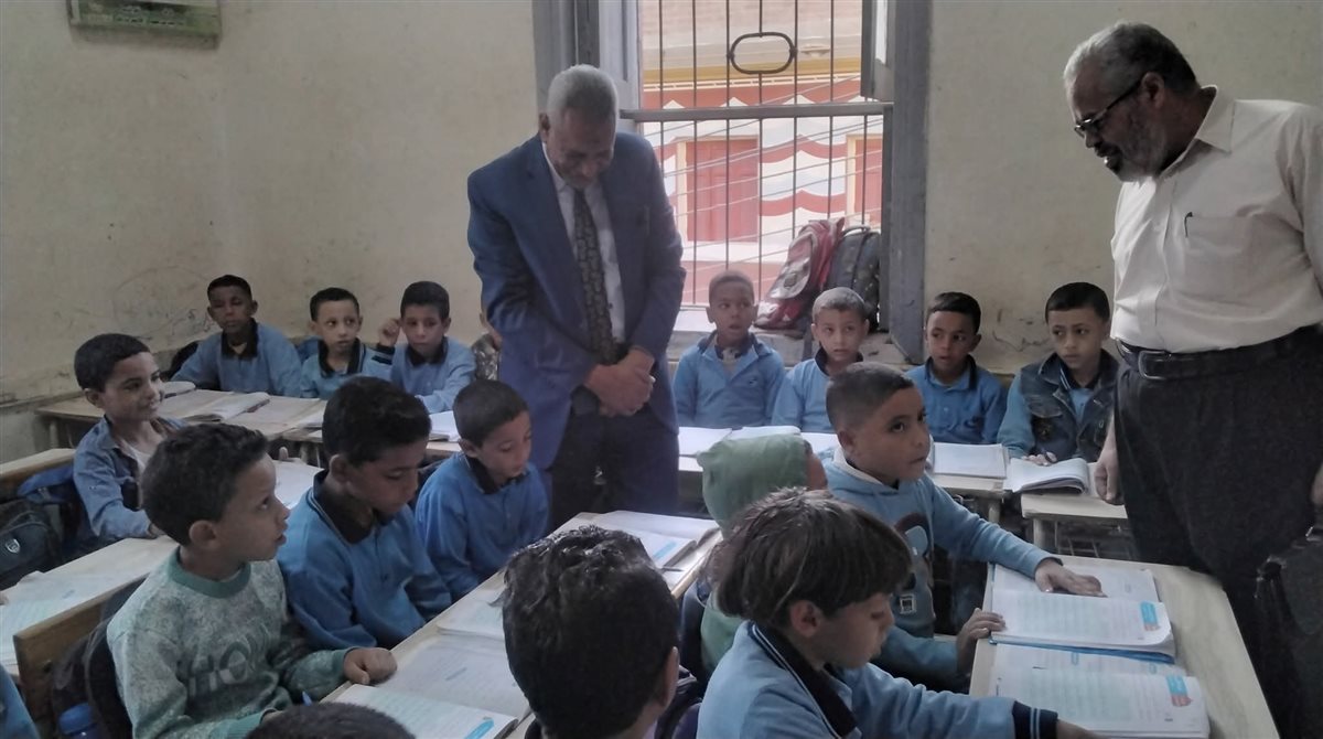 جانب من الجولة المفاجئة بمدرسة السوالم بنين