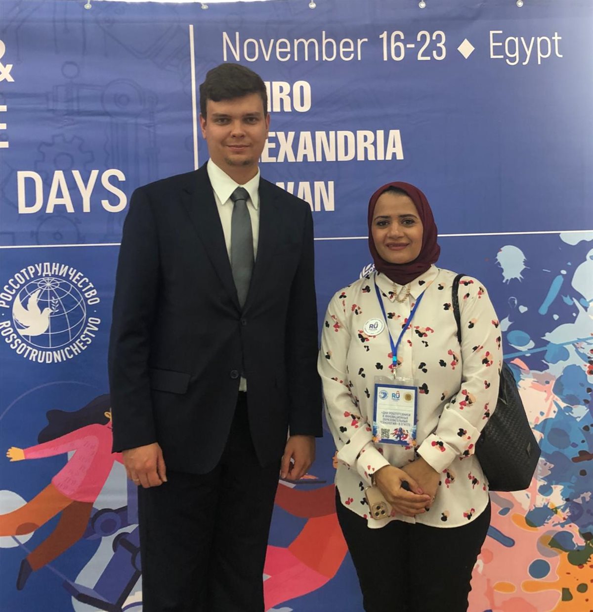 خلال لقاء مراسل بلدنا اليوم مع مدير البيت الروسي  في فعاليات أسبوع الروبوتات