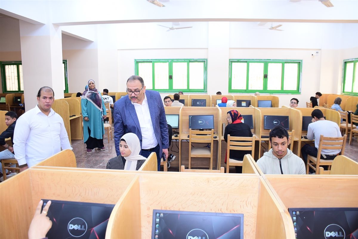 <strong>امتحانات الميدتيرم للفصل الدراسي الأول </strong>