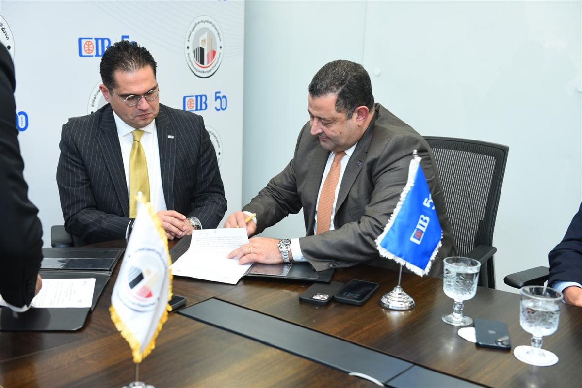 جانب من توقيع البروتوكول 