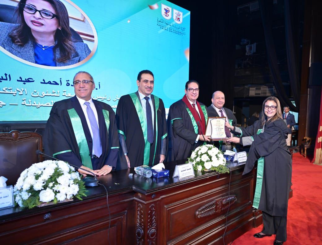 جانب من حفل التخرج