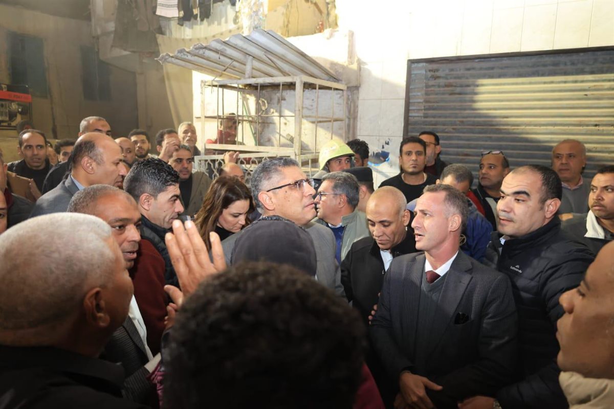 الدكتورة منال عوض، وزيرة التنمية المحلية والقائم بأعمال وزير البيئة، مع المهندس عادل النجار، محافظ الجيزة