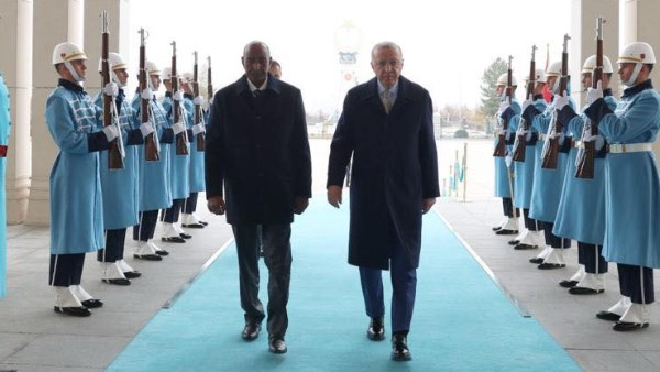 الرئيس التركي رجب طيب أردوغان والفريق أول عبد الفتاح البرهان