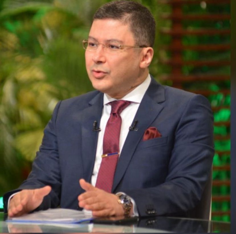 الدكتور أيمن غنيم، أستاذ الإدارة والخبير الاقتصادي والقانوني