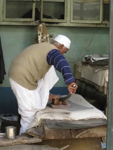 محل مكوجي رجل بالاسماعيلية