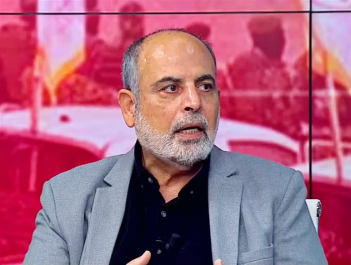 الدكتور مأمون أبو عامر - الكاتب والباحث السياسي