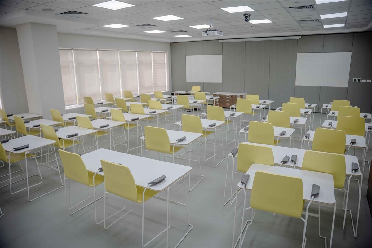 صورة لقاعة دراسية في الحرم الجامعي الجديد