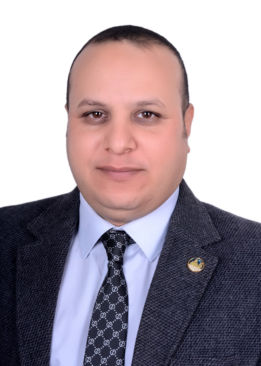 أستاذ علم النفس التربوي بجامعة القاهرة