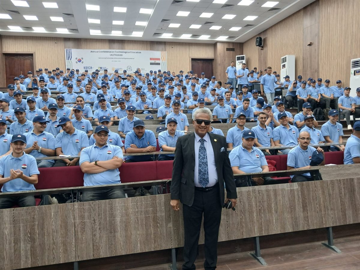 انطلاق دورات التربية العسكرية للبنين والبنات بجامعة حلوان التكنولوجية