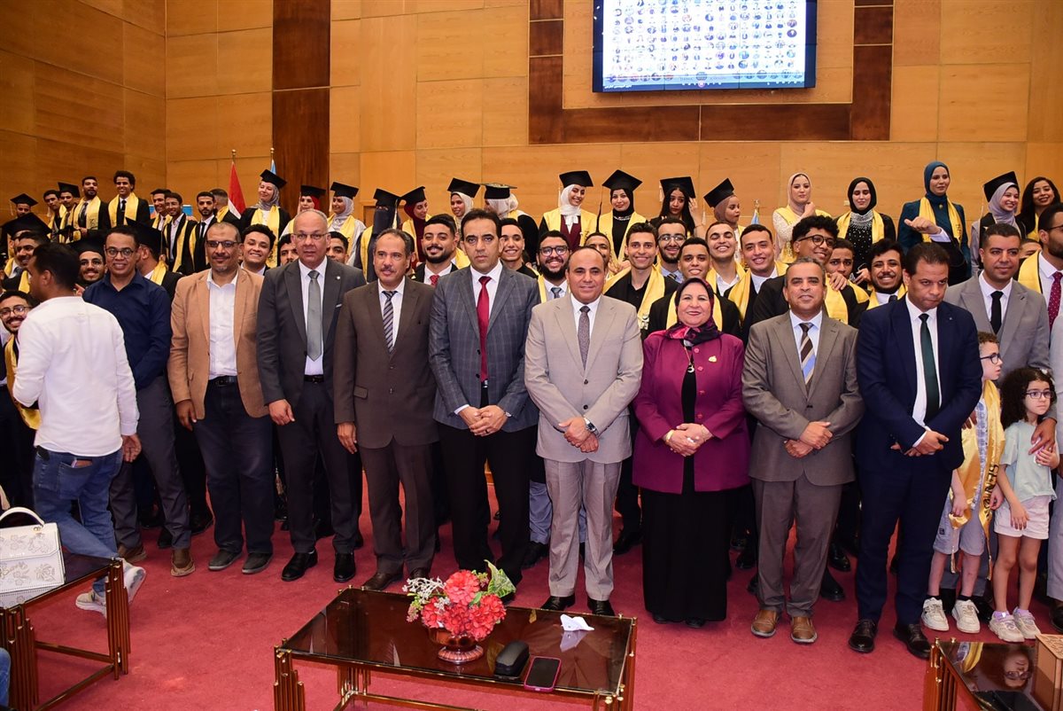 احتفال خريجي كلية هندسة