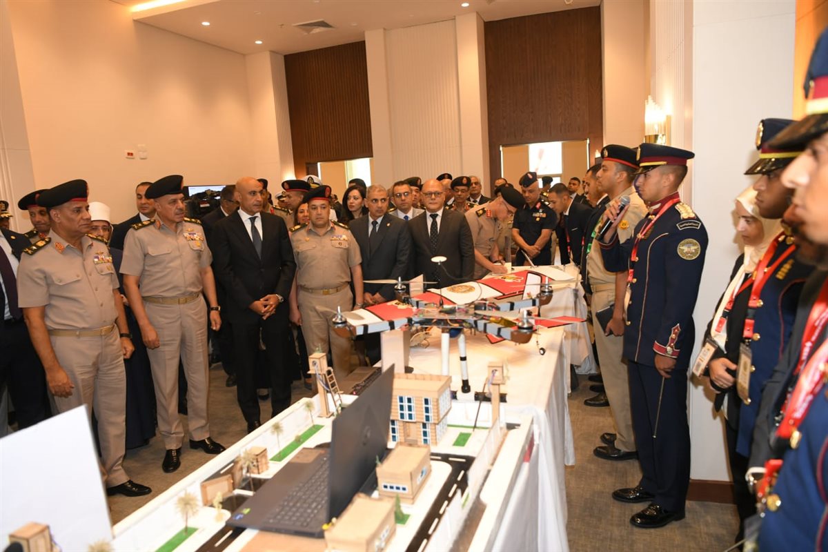 اثناء المشاركه في المعرض