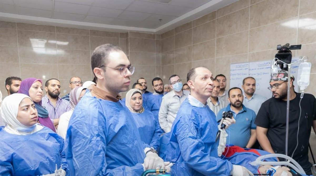 الفريق الطبي بجامعة سوهاج