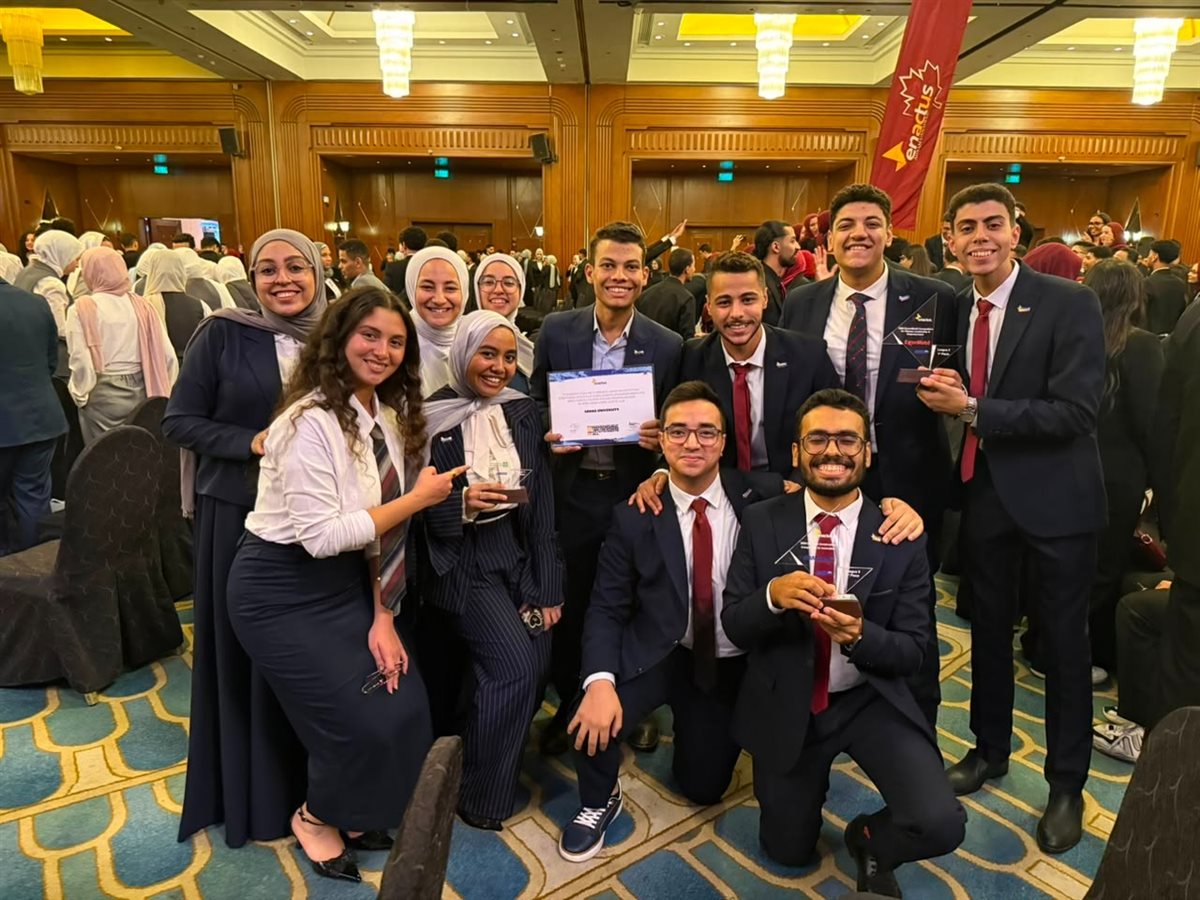 أثناء الاحتفال