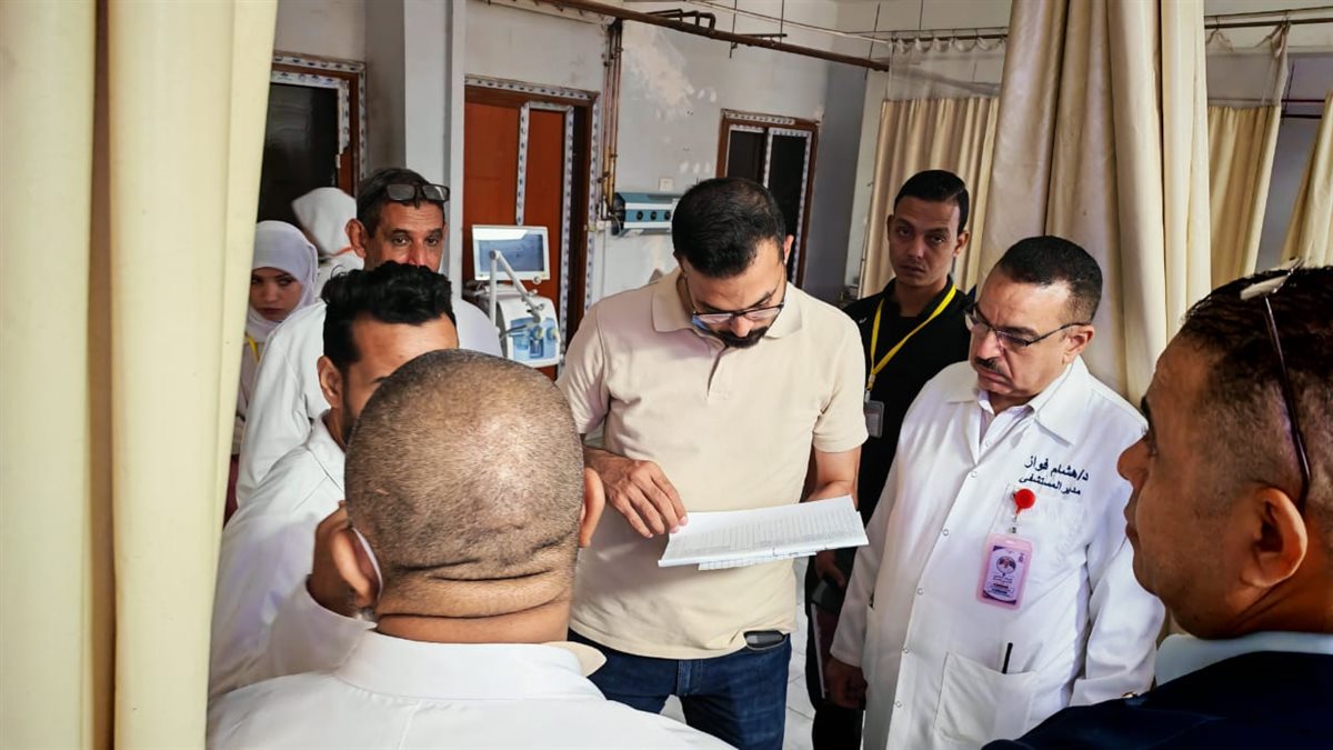 جانب من الجولة المفاجئة بمستشفى سوهاج العام