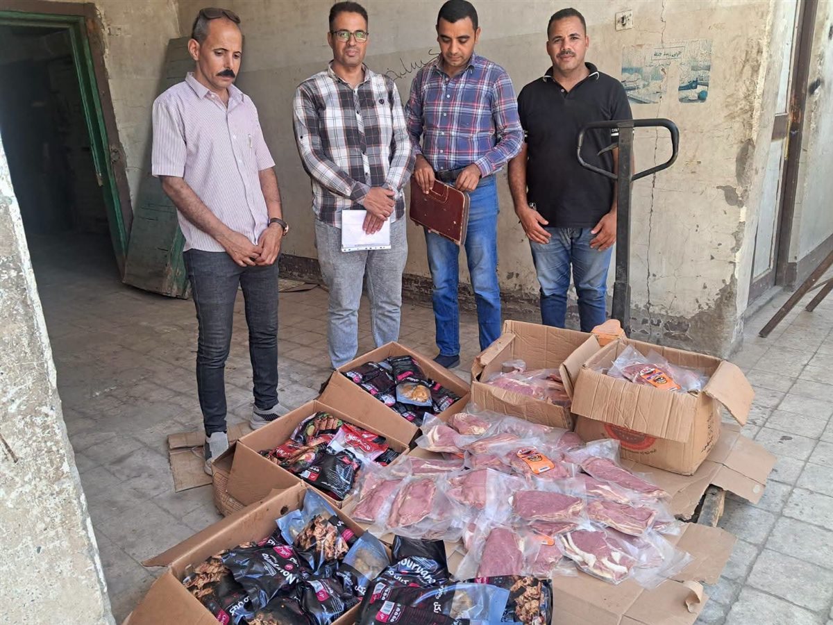 حملات مستمرة لضبط الأسواق وحماية المواطنين