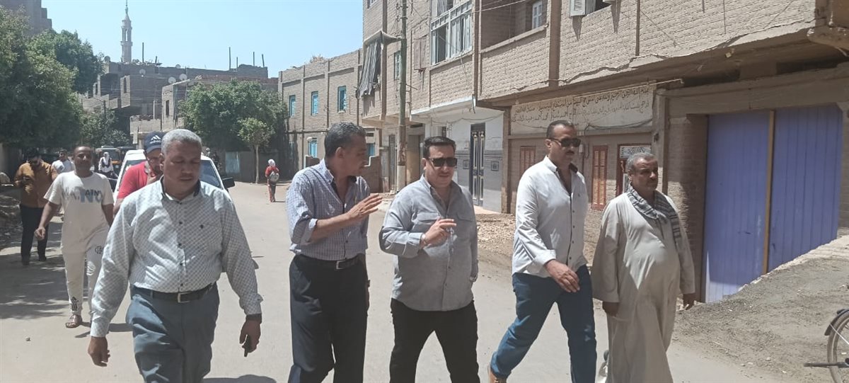 أحمد الشطوري يتابع تمهيد الطرق&nbsp;