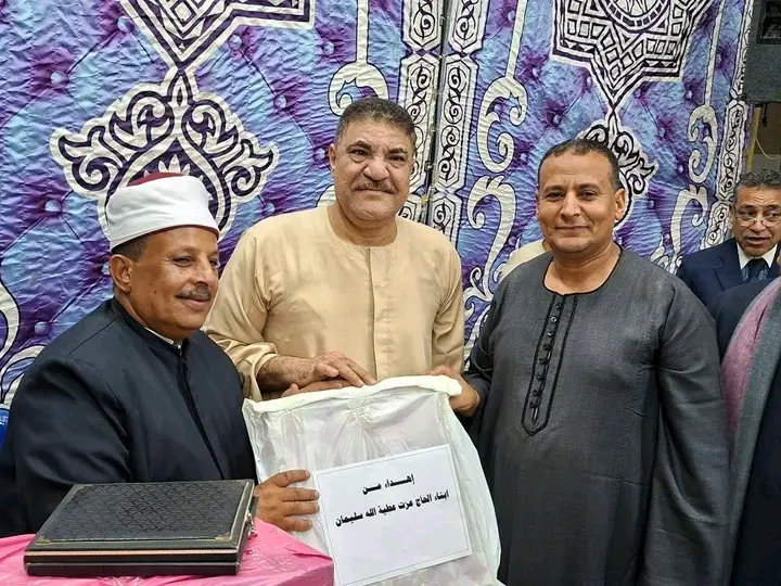 العمده طارق عطية الله سليمان أثناء تكريم الشيخ عبد الرؤوف امين