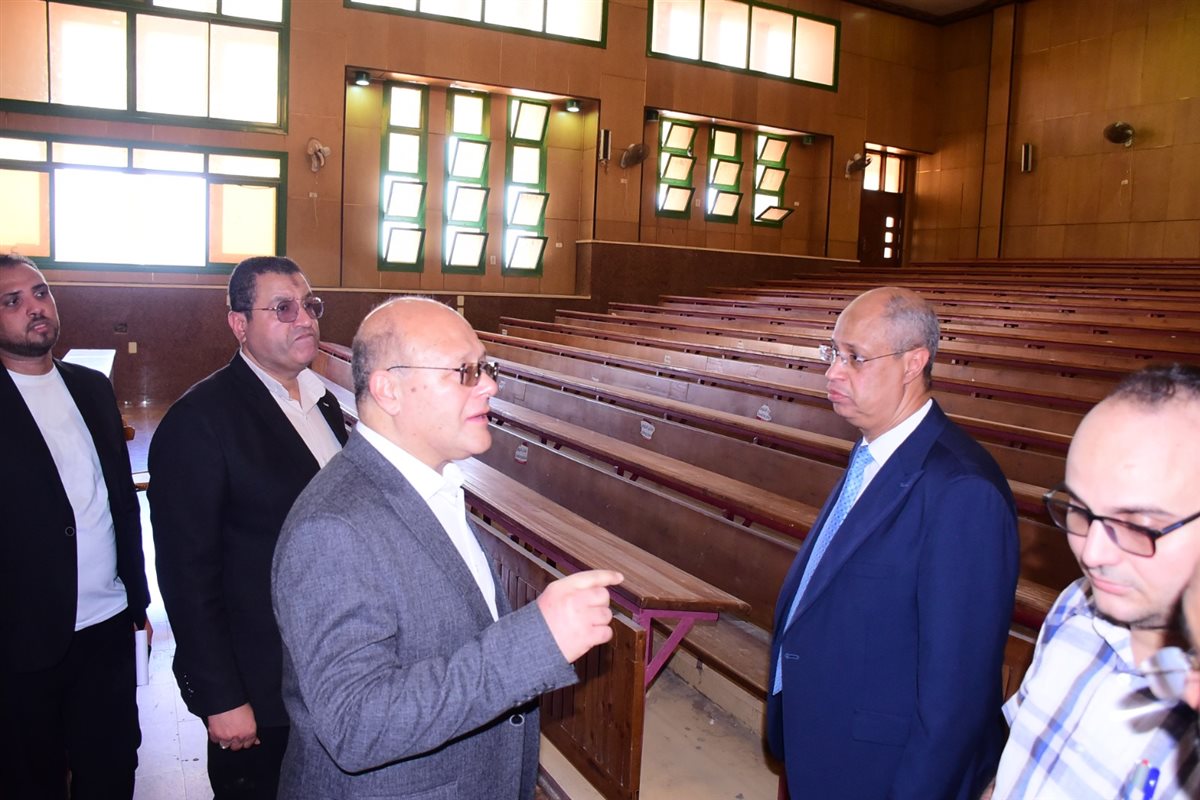 الدكتور حسان النعماني من داخل المدرجات