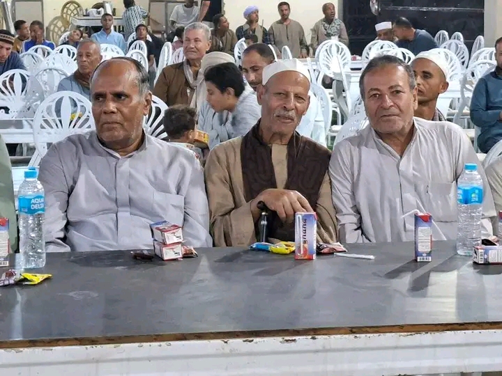 الدكتور مصطفي رجب عميد كلية التربية الاسبق