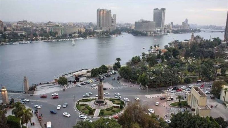 معتدل نهارًا دافئ