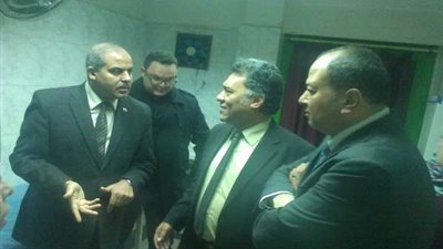 رئيس جامعة الأزهر يفاجئ مستشفى الحسين الجامعى