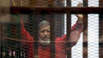 الاستماع للشهود في إعادة محاكمة المعزول بـ”التخابر مع حماس”