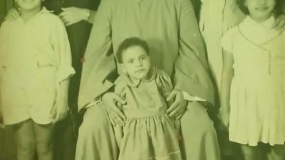 في ذكرى وفاته الـ43.. حفيدة 