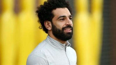 من باب الطائرة إلى الملعب.. محمد صلاح يعايش تنفيذ مطالبه