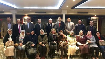 كرم كردي يناقش مستقبل مهنة الصيادلة