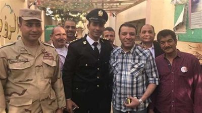 مصطفى كامل يدلي بصوته في الانتخابات