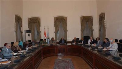 حجازي يناقش الاستعدادات لامتحانات الثانوية العامة