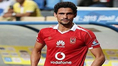 مدافع الأهلي يخضع لعملية جراحية دقيقة عصر اليوم