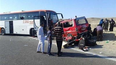 مصرع 8 أشخاص وإصابة 14 آخرين في حادث تصادم بالبحر الأحمر