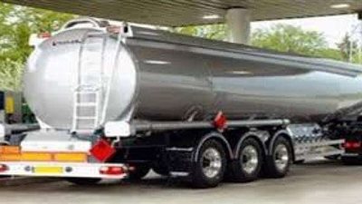 الملا: زيادة أعداد منافذ التوزيع لمحطات الوقود