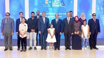 «المساواة بين أفراد المجتمع».. الأبرز في كلمة السيسي بالمؤتمر السابع للاتصالات وتكنولوجيا المعلومات