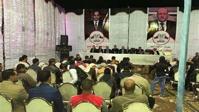 بالصور.. رئيس 