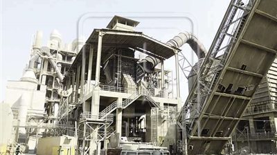 وزير قطاع الأعمال: تعويض عمال القومية للأسمنت براتب 6 سنوات