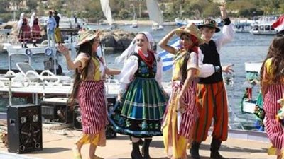 بالصور.. نهر النيل يحتضن مهرجان أسوان للفنون والثقافة