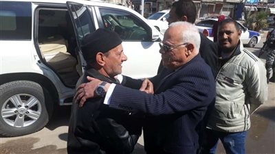 محافظ بورسعيد يلتقي المواطنين بحي العرب ويتفقد المركز التكنولوجي