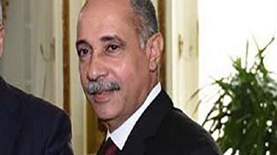 وزير الطيران المدني يتفقد مطار الغردقة الدولي