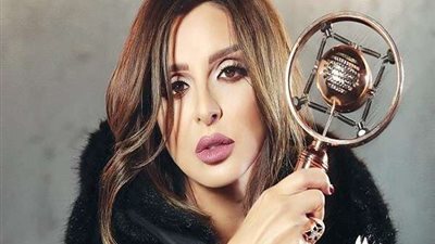 بالفيديو.. أنغام تجري بروفات على أغنية 